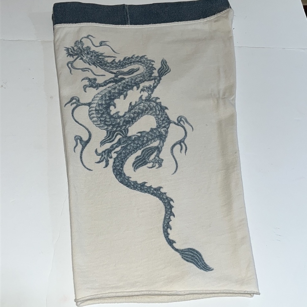 🐉🐲Lucky Brand vintage sweatpants Asian dragon 🐲Bermuda style short - Picture 7 of 11
